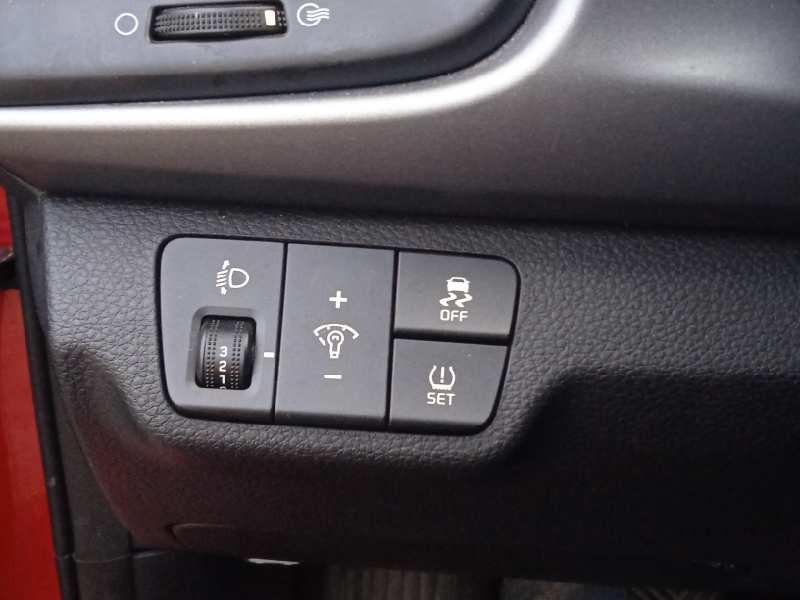 kia rio (yb) del año 2018