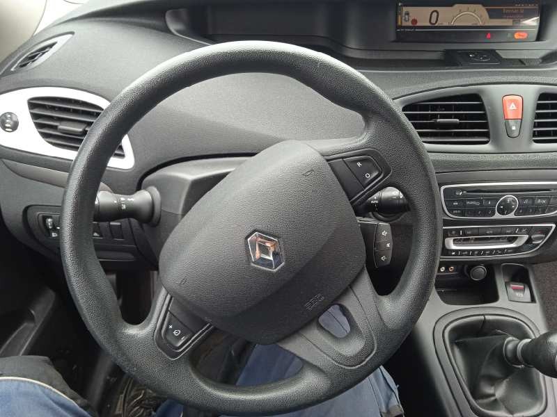 renault scenic iii del año 2010