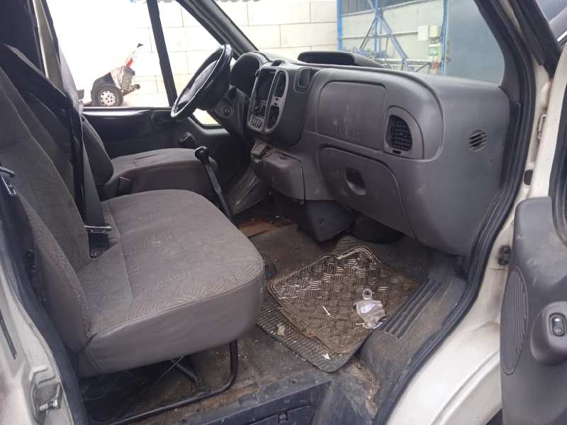 ford transit caja cerrada, larga (fy) (2000 =>) del año 2004