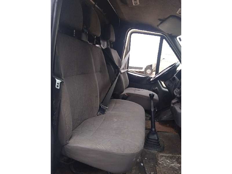 ford transit caja cerrada, larga (fy) (2000 =>) del año 2004