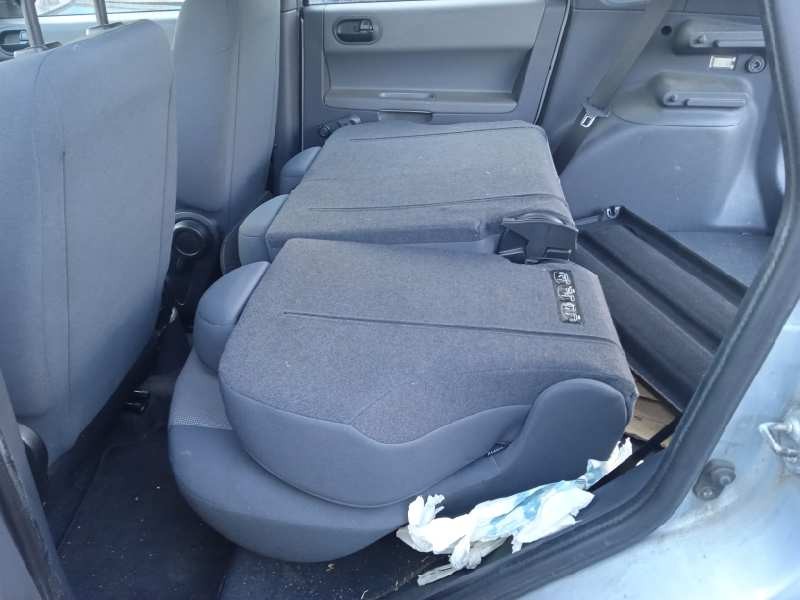 mitsubishi colt berlina 5 (z30a) del año 2006