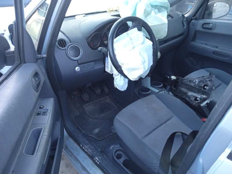 mitsubishi colt berlina 5 (z30a) del año 2006