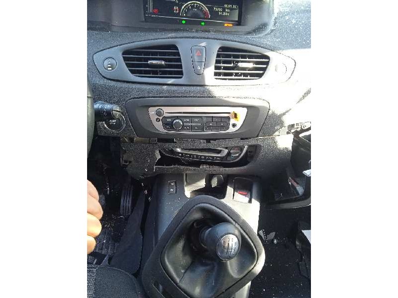 renault scenic iii del año 2014