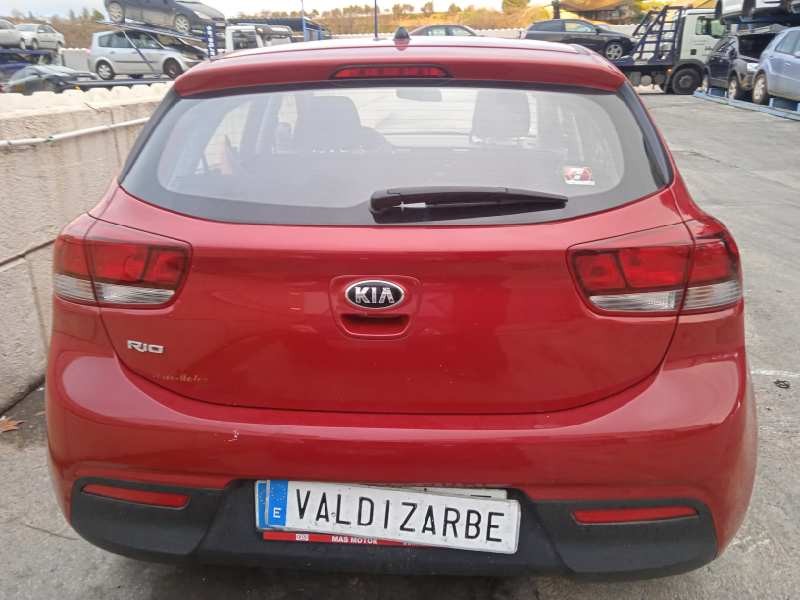 kia rio (yb) del año 2018