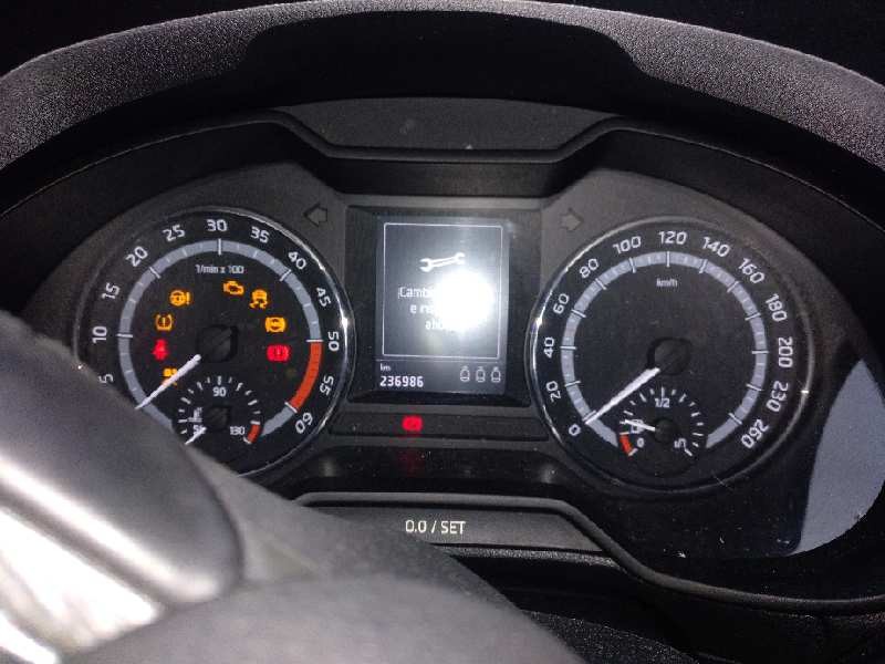 skoda octavia combi (5e5) del año 2015