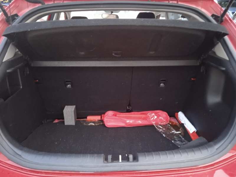 kia rio (yb) del año 2018