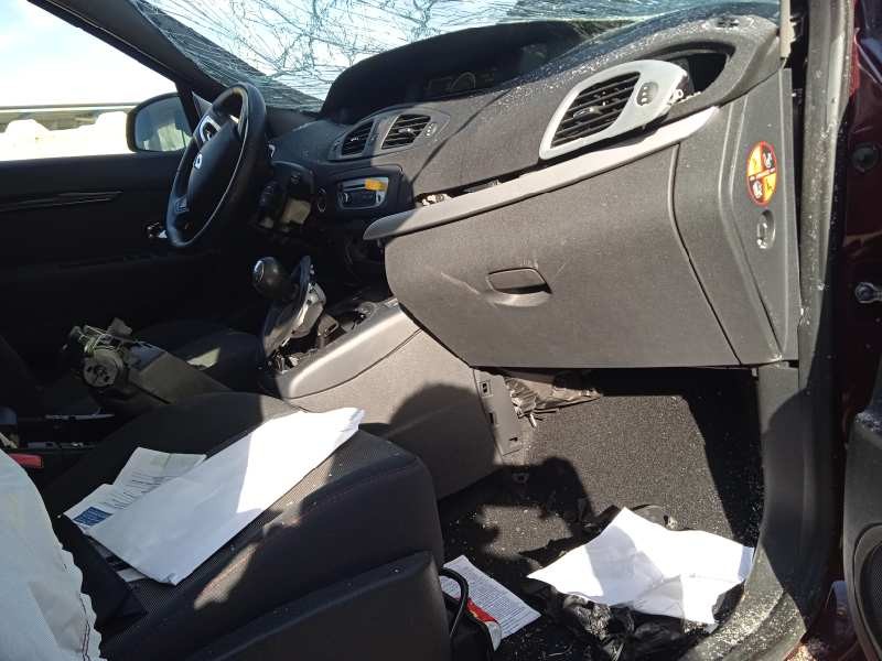 renault scenic iii del año 2014