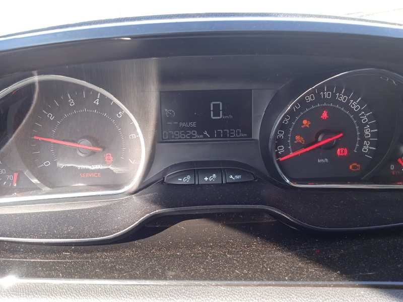 peugeot 208 del año 2014