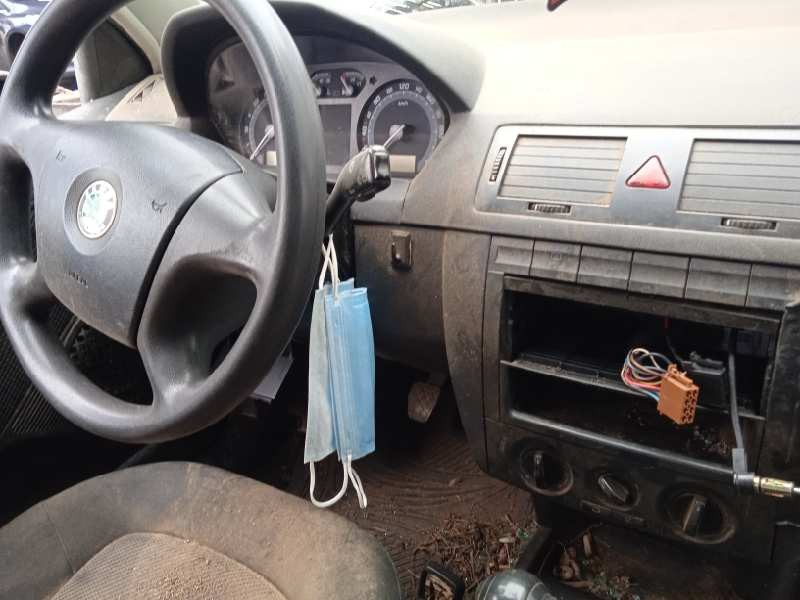 skoda fabia familiar (6y5) del año 2006