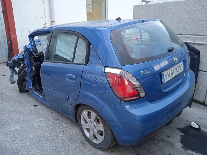 kia rio del año 2010