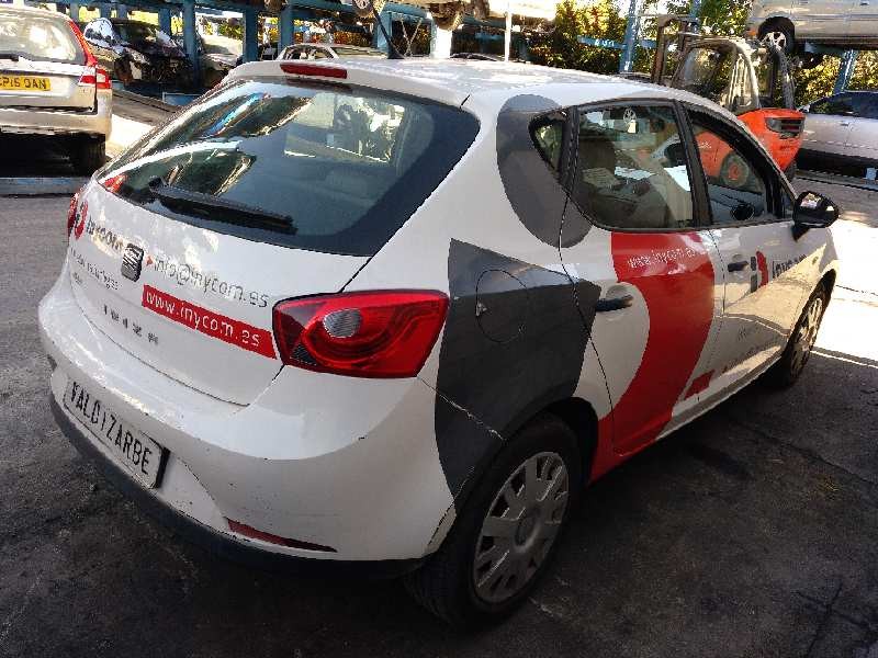 seat ibiza (6j5) del año 2010