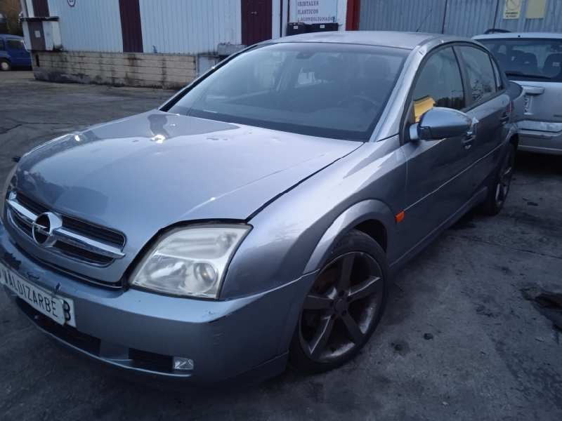 opel vectra c berlina del año 2003