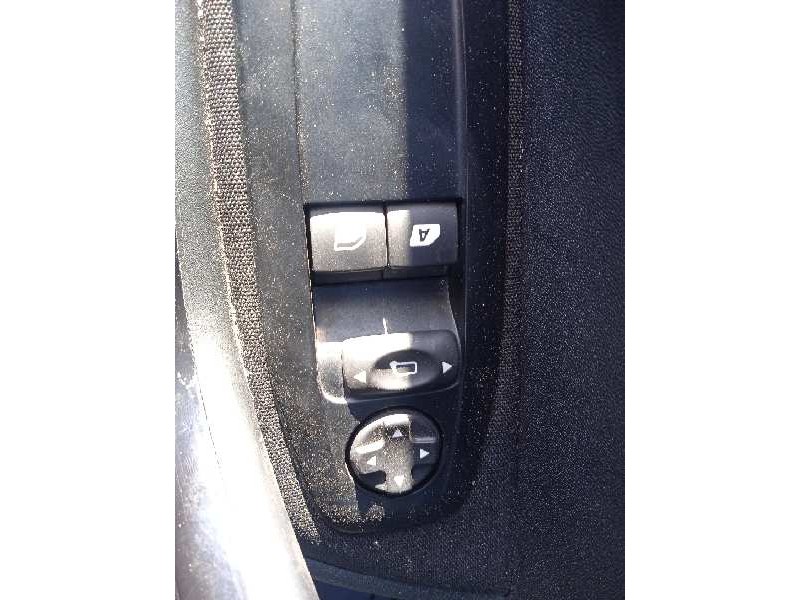 peugeot 208 del año 2014