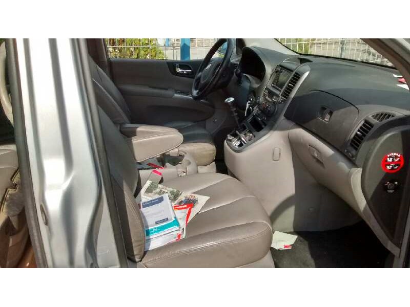 kia carnival del año 2007