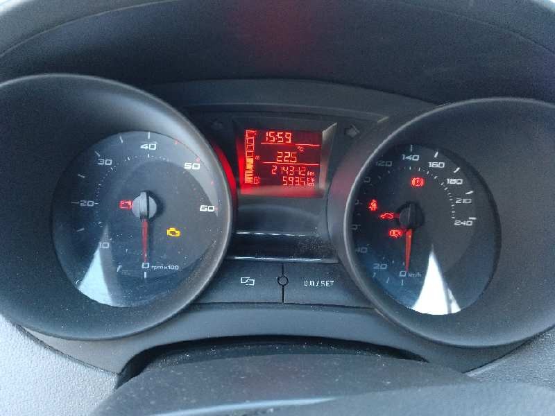 seat ibiza (6j5) del año 2010