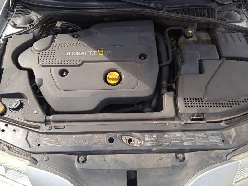 renault laguna ii (bg0) del año 2004