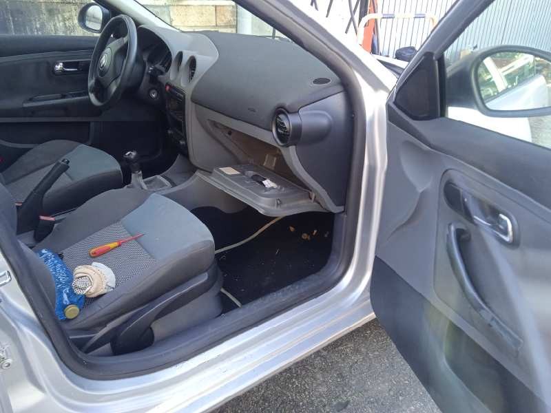 seat cordoba berlina (6l2) del año 2004