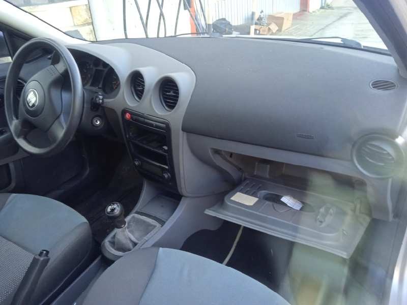 seat cordoba berlina (6l2) del año 2004