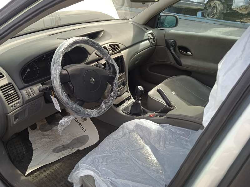 renault laguna ii (bg0) del año 2004