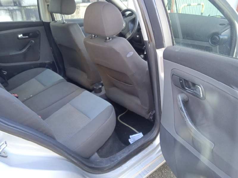 seat cordoba berlina (6l2) del año 2004