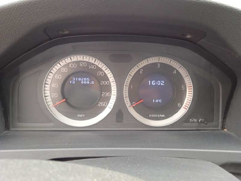 volvo v60 kombi del año 2011