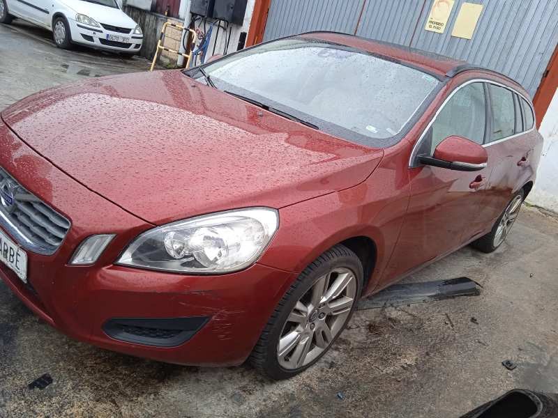 volvo v60 kombi del año 2011