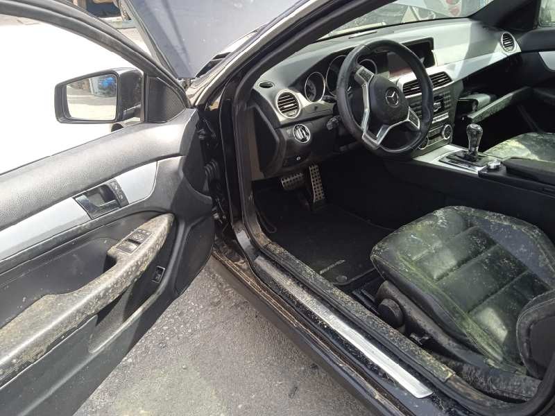 mercedes-benz clase c (w204) coupe del año 2012