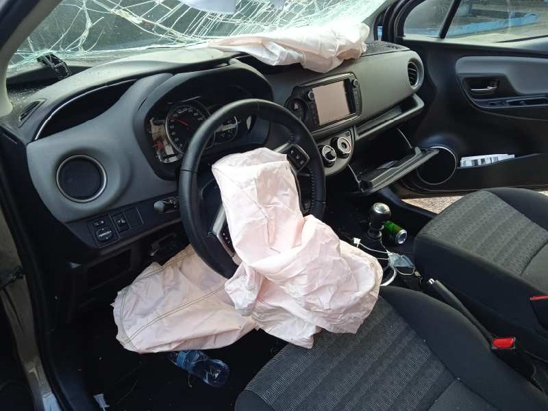 toyota yaris del año 2017