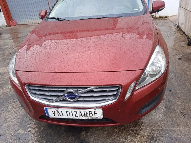 volvo v60 kombi del año 2011