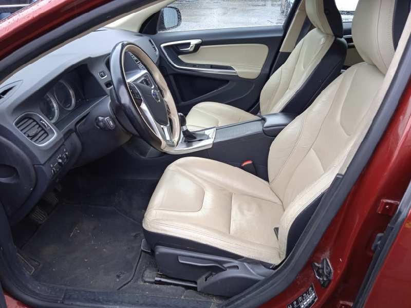 volvo v60 kombi del año 2011