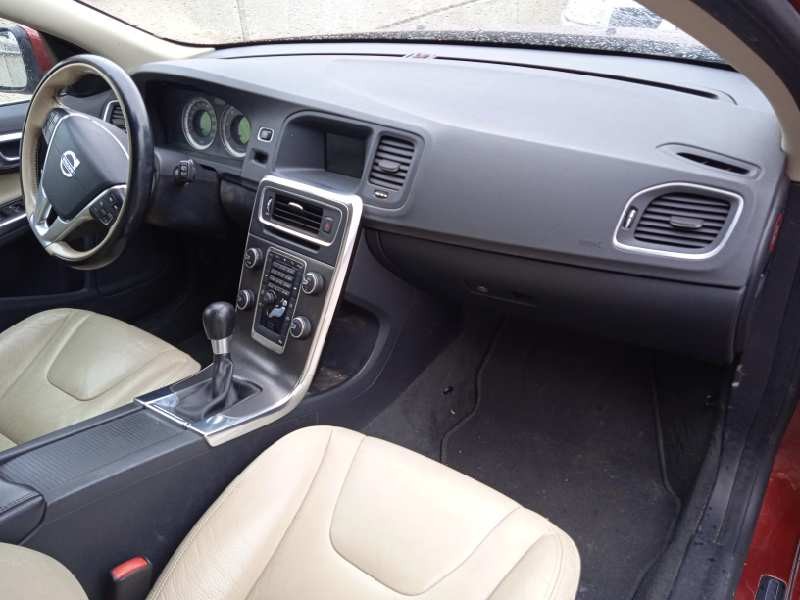 volvo v60 kombi del año 2011