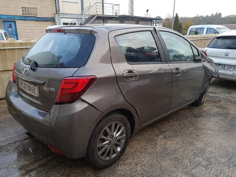 toyota yaris del año 2017