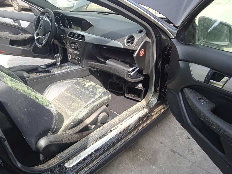 mercedes-benz clase c (w204) coupe del año 2012