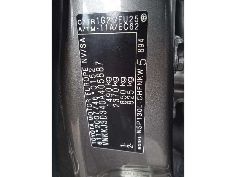 toyota yaris del año 2017