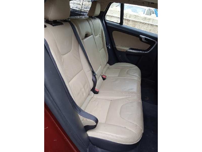 volvo v60 kombi del año 2011