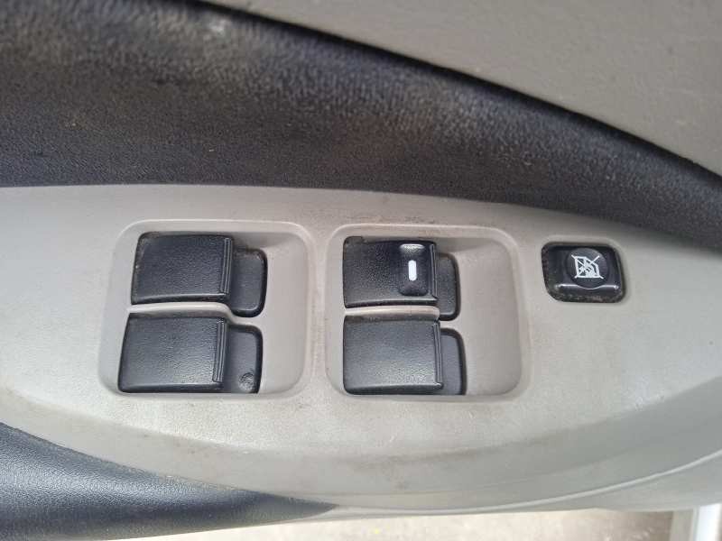 mitsubishi grandis (na0w) del año 2006