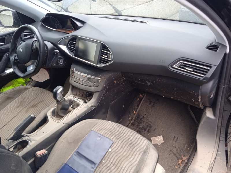 peugeot 308 del año 2014