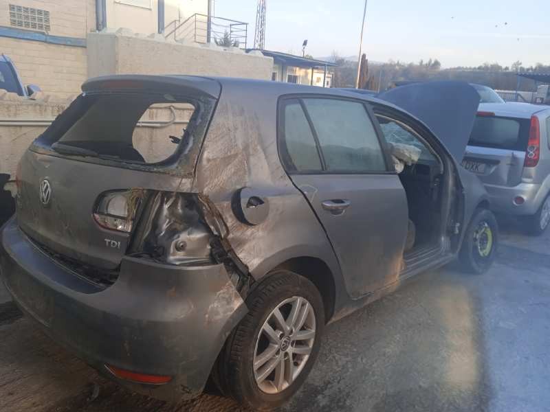 volkswagen golf vi (5k1) del año 2009