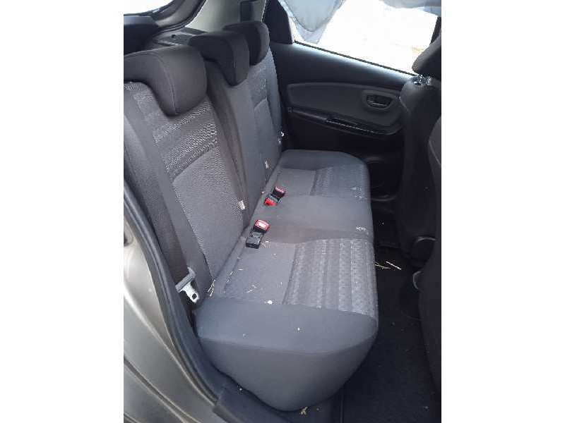 toyota yaris del año 2017