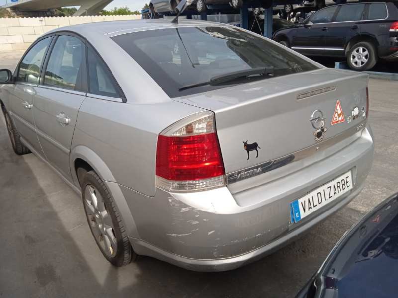 opel vectra c berlina del año 2006