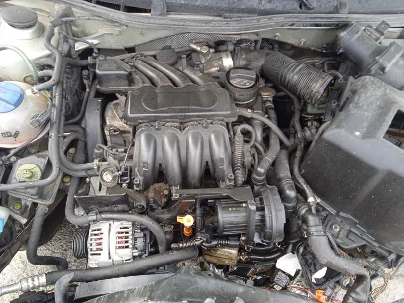 skoda octavia berlina (1u2) del año 2001