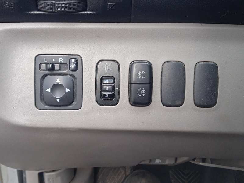 mitsubishi grandis (na0w) del año 2006