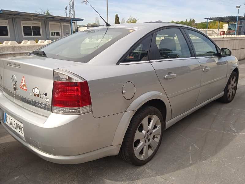 opel vectra c berlina del año 2006