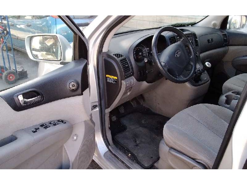 kia carnival del año 2008