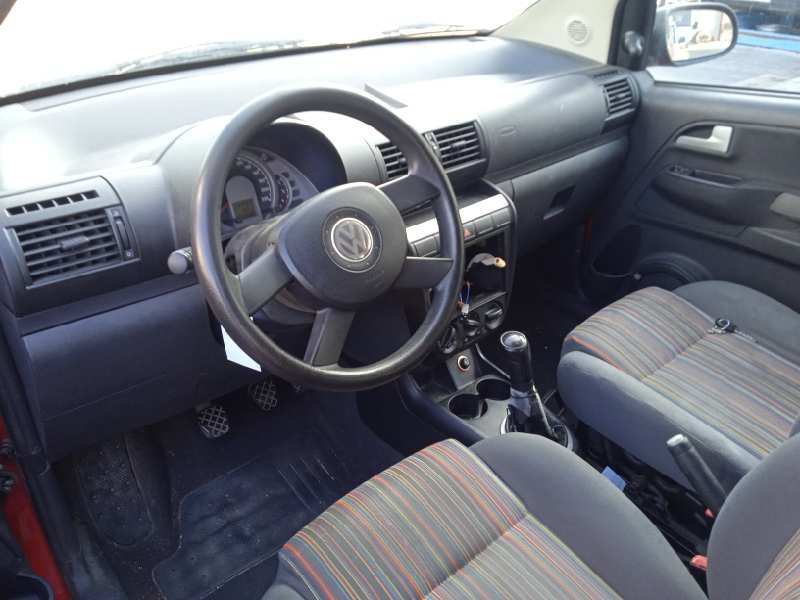 volkswagen fox (5z1) del año 2005