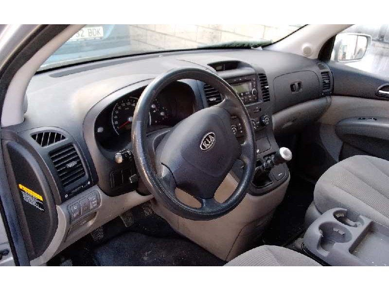 kia carnival del año 2008