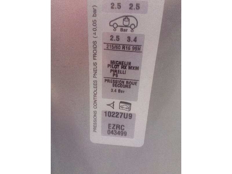 peugeot 807 del año 2004