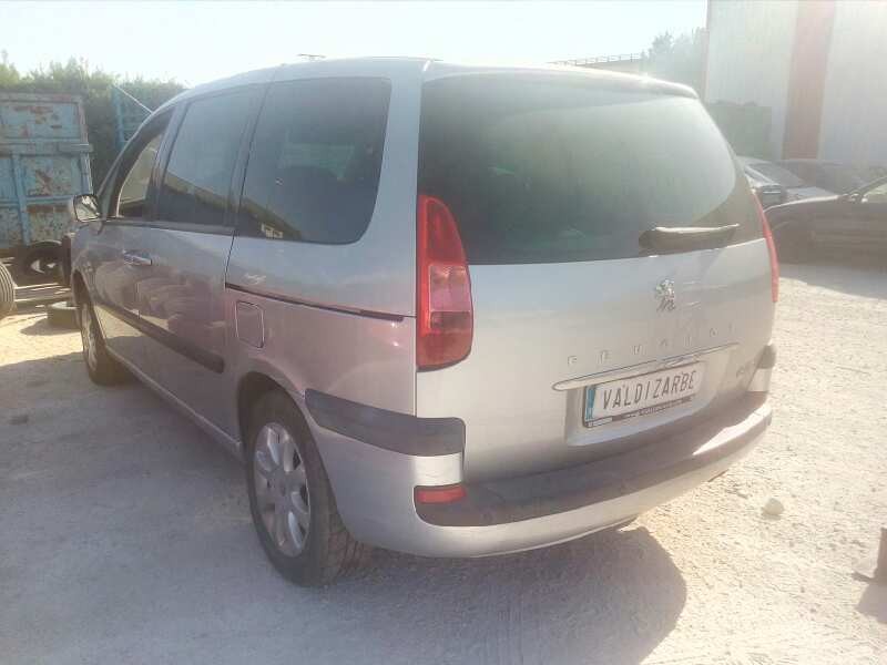 peugeot 807 del año 2004