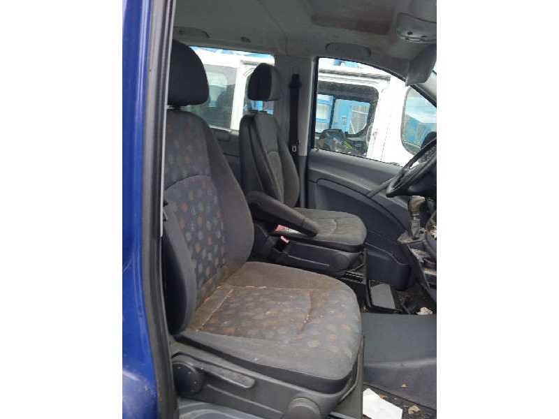 mercedes-benz vito (w639) basic, combi del año 2004