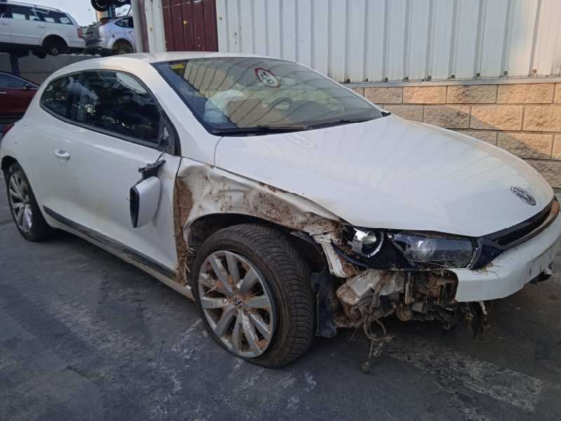 volkswagen scirocco (137) del año 2010